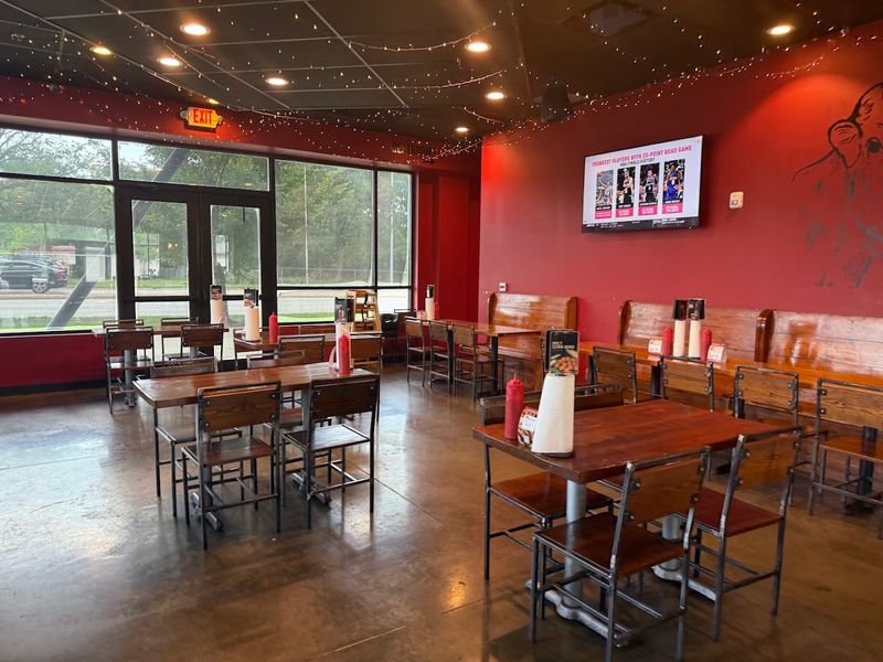 10 Nebraska Cheeseburgers So Tasty You'll Be Craving Them For Days - Decor Hint HF Crave