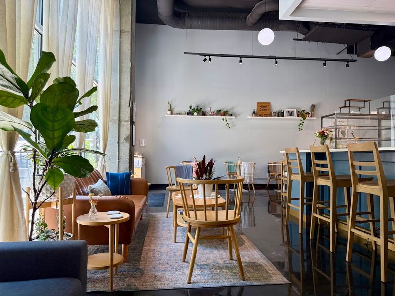 Real Plates, Cloth Napkins, And A Genuine Sit-Down Experience