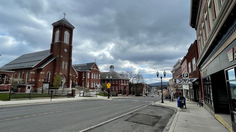12 Maryland Towns Perfect For A Relaxed And Affordable Lifestyle - Decor Hint Frostburg