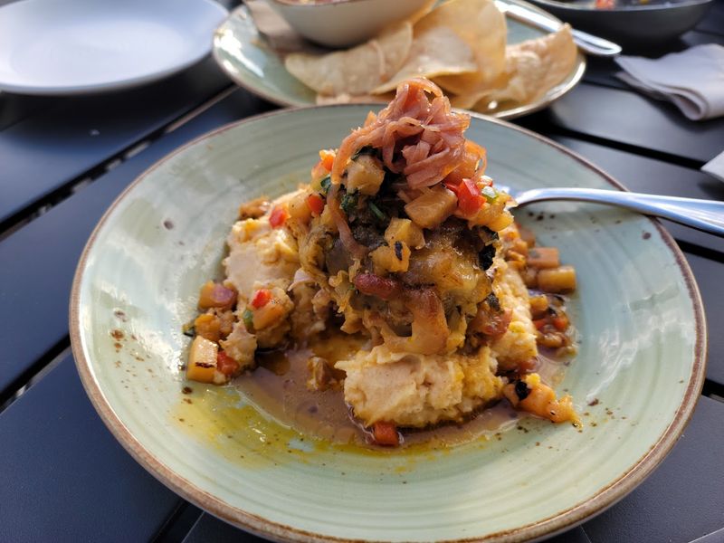 Choose Brunch When The Water Views Feel Easy