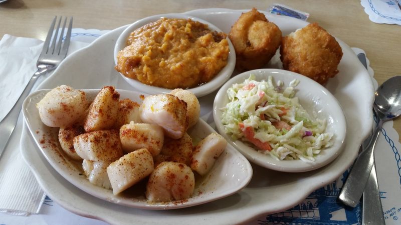 10 No-Frills Seafood Shacks In Florida That Are Totally Worth The Trip - Decor Hint O'Steen's Restaurant, St. Augustine