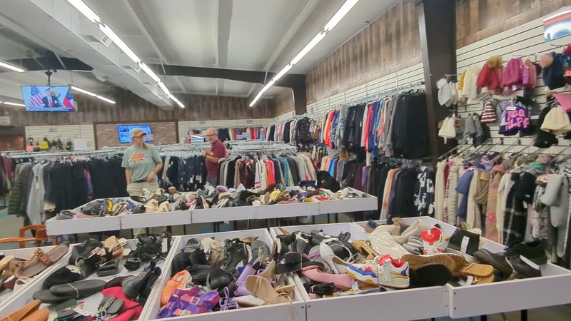 These 12 Alabama Day Trips Are Perfect For Exploring Year-Round - Decor Hint Unclaimed Baggage Center, Scottsboro