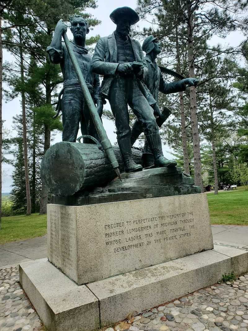 Lumberman's Monument Visitor Center