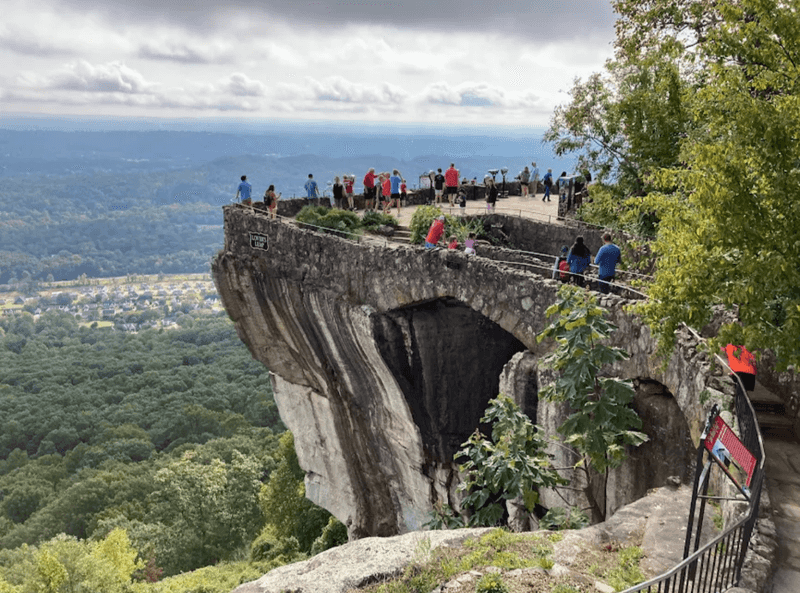 15 Amazing Georgia Summer Day Trips That Are Big On Fun And Easy On The Budget - Decor Hint Rock City Gardens