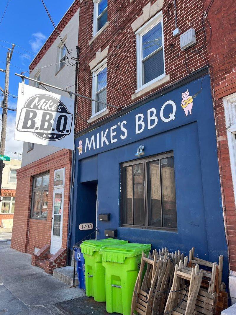 Mike's BBQ, Philadelphia
