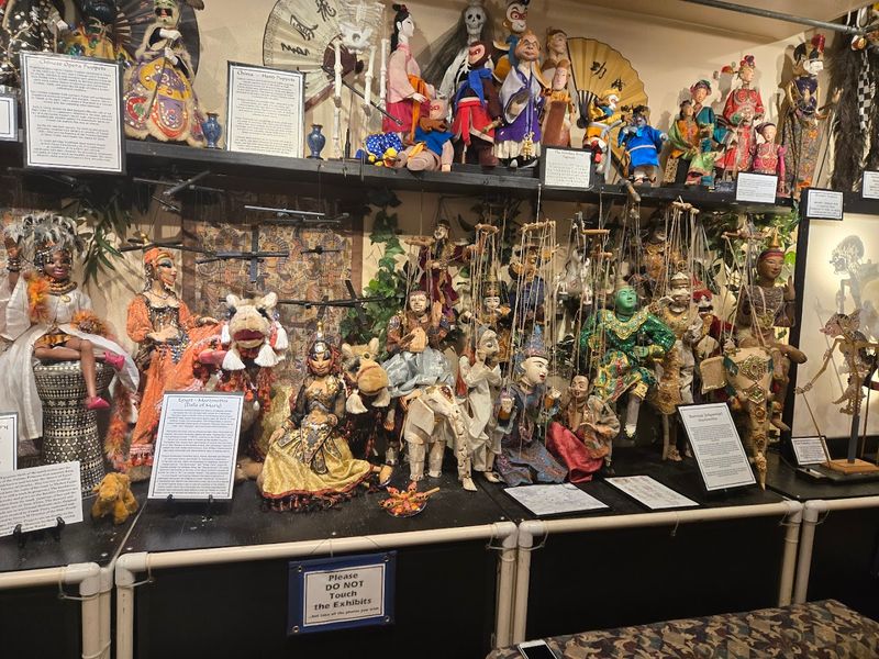 Few People Know Oregon Is Home To An Enchanting Puppet Museum - Decor Hint The Collection That Surprises Everyone