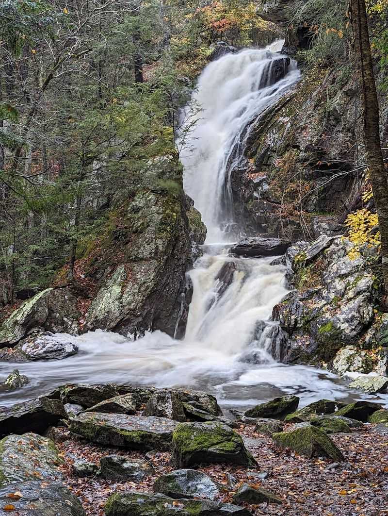 A Quiet Waterfall Escape In Norfolk