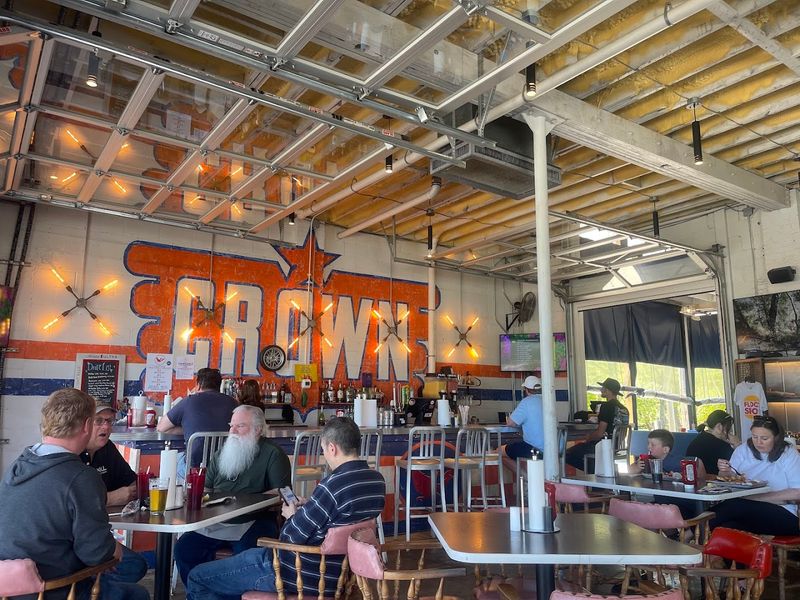 There Are 12 South Carolina Fried Chicken Destinations Worth The Drive - Decor Hint Flock Shop, Spartanburg