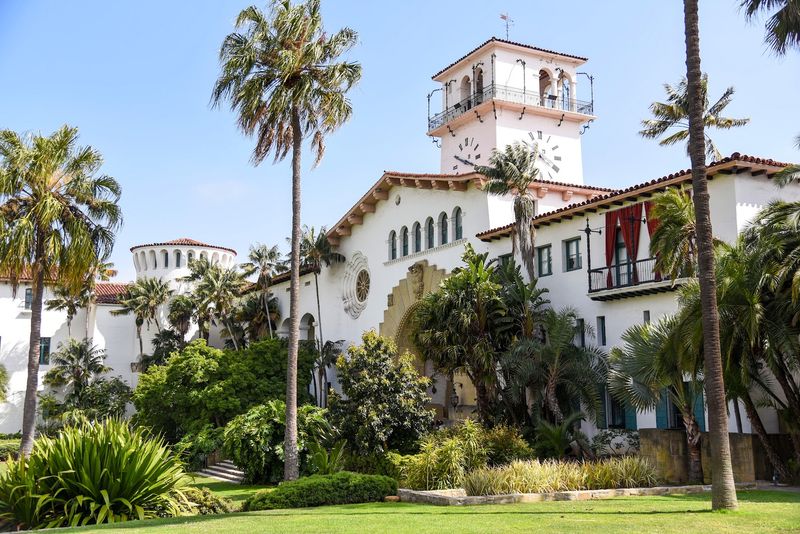 13 California Stops That Make People Suddenly Care About Taking Pictures - Decor Hint Santa Barbara County Courthouse, Santa Barbara
