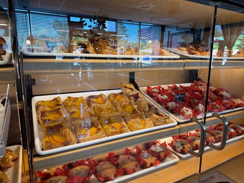 The Three Mothers Cuisine & Bakery, Murfreesboro