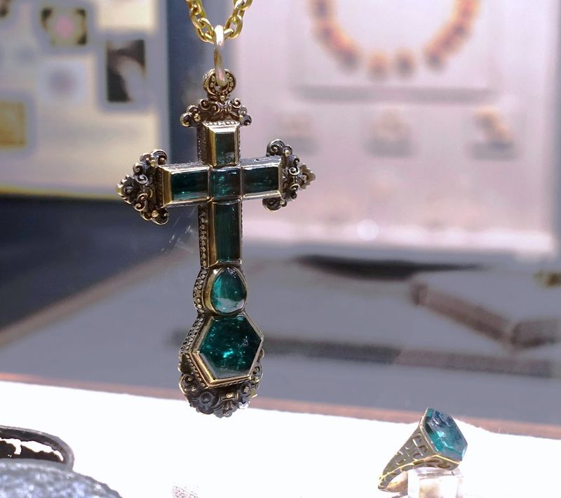 Colombian Emeralds That Will Make Your Jaw Drop