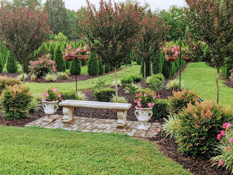These 9 Tennessee Gardens Were Made For Slow Strolls And Quiet Moments - Decor Hint Hope Botanical Garden, Leoma