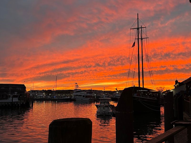 The Harbor Views That Turn Dinner Into A Memory