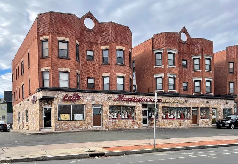 11 Connecticut Bakeries Famous For Italian Cookies That Sell Out Fast - Decor Hint Mozzicato Depasquale Bakery And Pastry Shop
