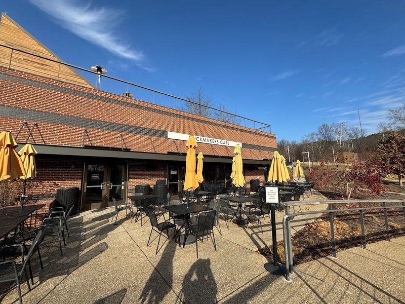 Brickmakers Café