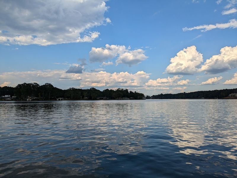 Lake Sinclair: Georgia's Favorite Spot For Sun, Water, And Total Relaxation