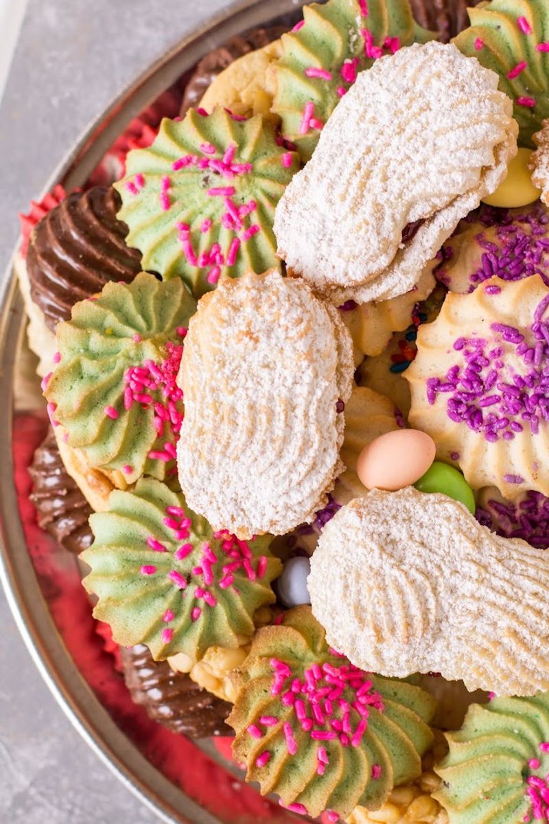 The Sweet Connecticut Pastry Shops That Feel Like A Tiny Trip To Italy - Decor Hint Petonito's Pastry Shop