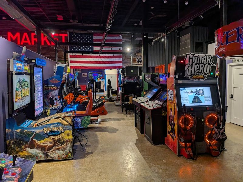 The Michigan Arcade Where Rows Of Classic Games Bring Back Childhood Memories - Decor Hint A Family-Friendly Space Built For All Ages