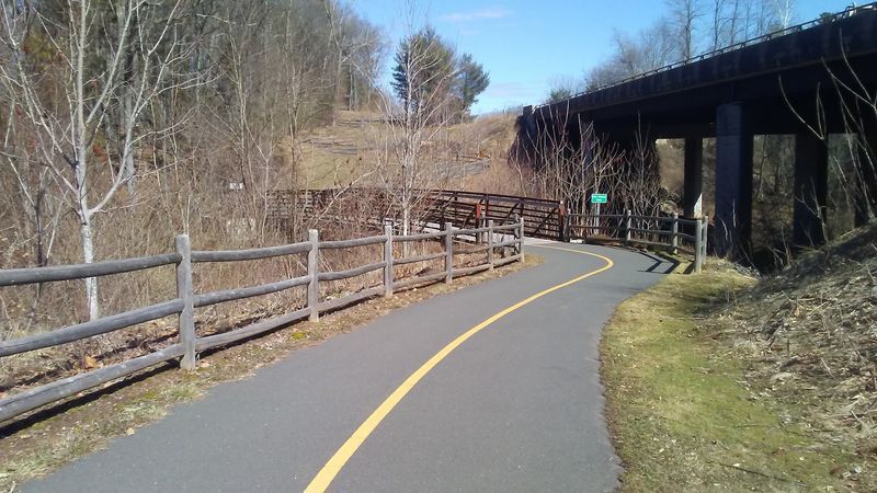 Charter Oak Greenway, Manchester 