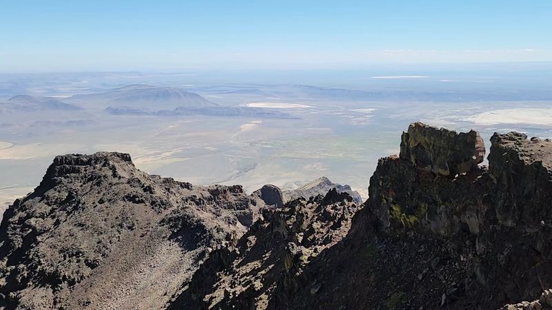11 Oregon Mountain Views That Feel Almost Too Beautiful To Be Real - Decor Hint East Rim Overlook