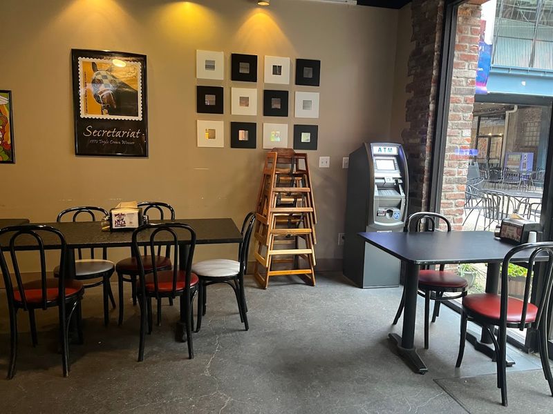 Danny Mac's Pizza Mellwood