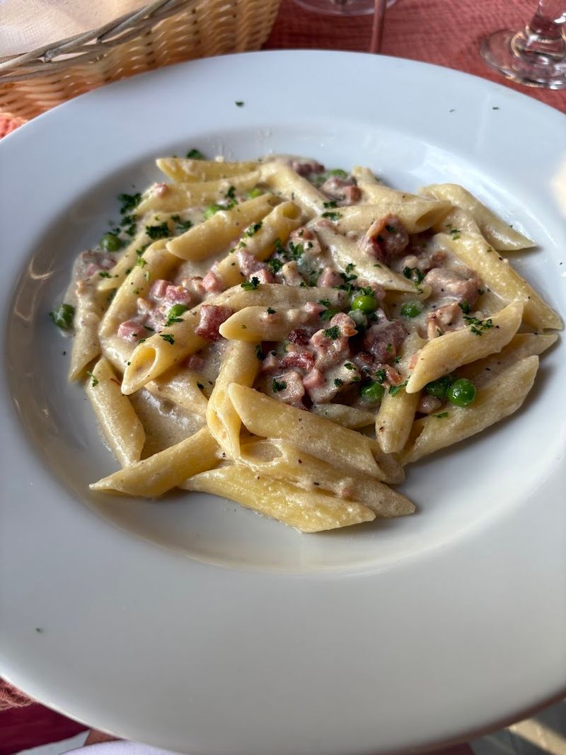 These 9 Vermont Restaurants Feel Like A Little Taste Of Italy - Decor Hint Trattoria La Festa, Stowe
