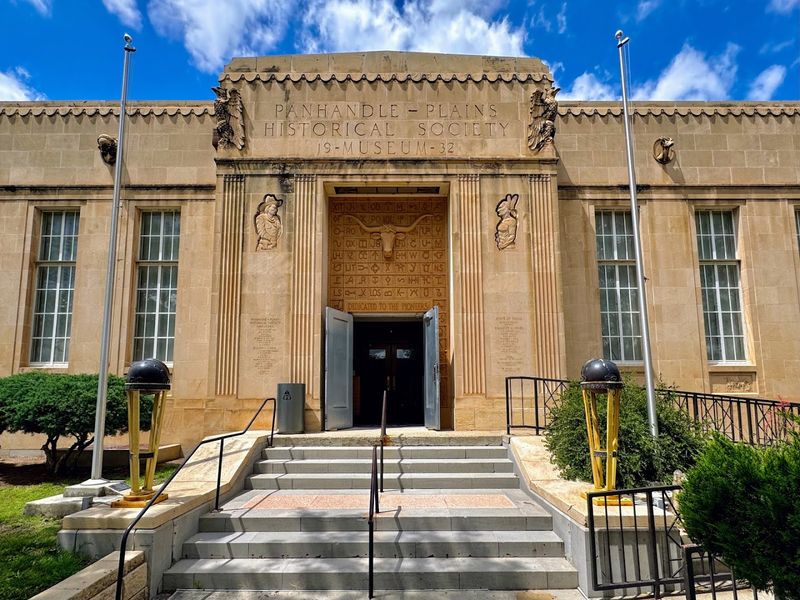 These 10 Texas Museums Turn Ordinary Afternoons Into Memorable Stories - Decor Hint Panhandle-Plains Historical Museum, Canyon