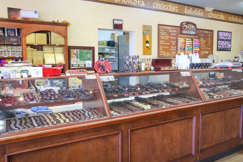 Snooks Candies, Folsom, California
