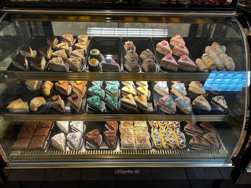 11 Connecticut Bakeries Famous For Italian Cookies That Sell Out Fast - Decor Hint Giuseppina's Italian Bakery