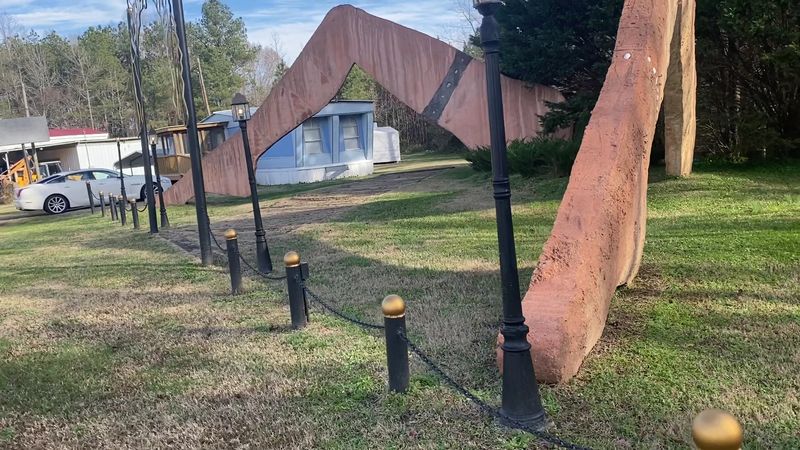 This Henderson Landmark Proves Weird Stops Make The Best Detours