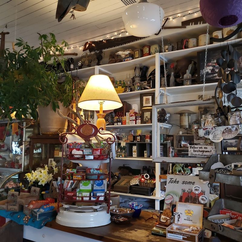 Local Crafts And Artisan Goods Worth Browsing