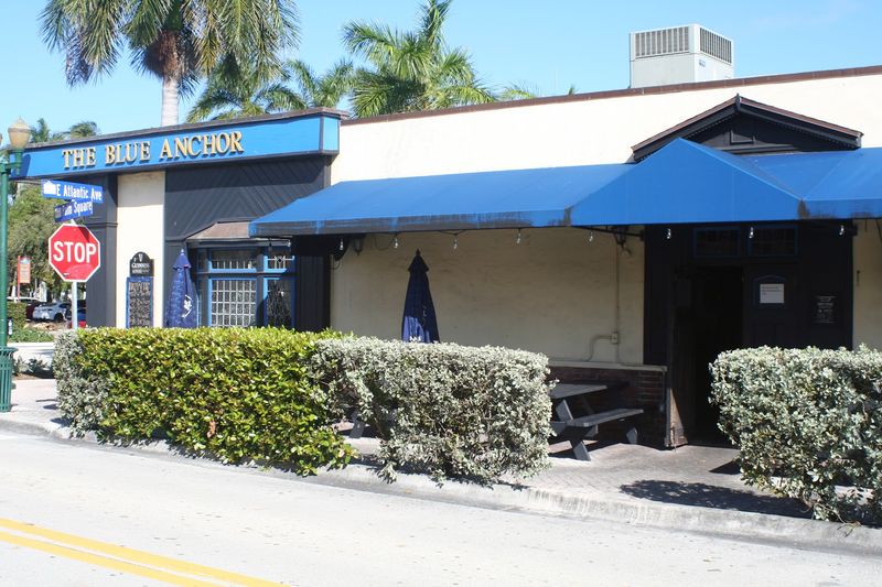 The Blue Anchor British Pub, Delray Beach