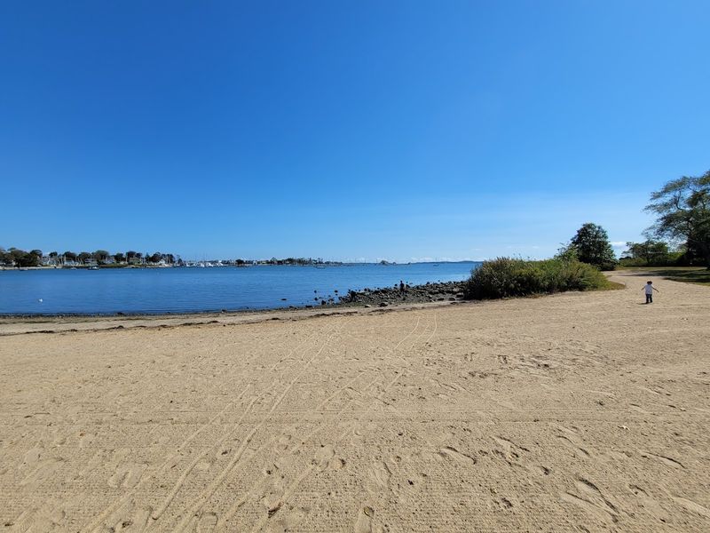 10 Connecticut Beaches That Belong On Your Summer Bucket List - Decor Hint Esker Point Beach, Groton