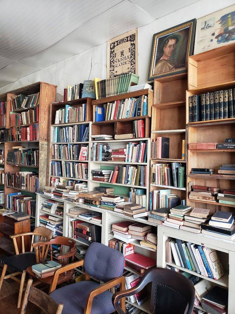 A Community Hub For Book Events And Crawls