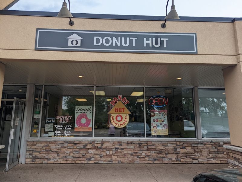 Donut Hut