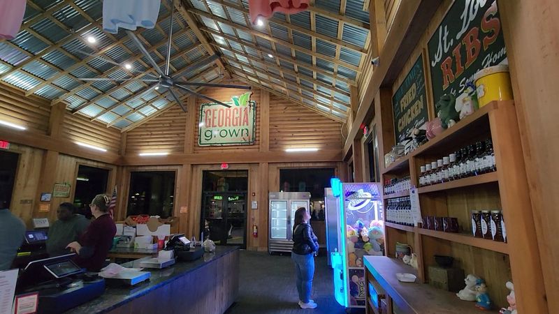 15 Georgia Country Buffets That Are Absolutely Worth Loosening Your Belt For - Decor Hint Ole Times Country Buffet - Brunswick