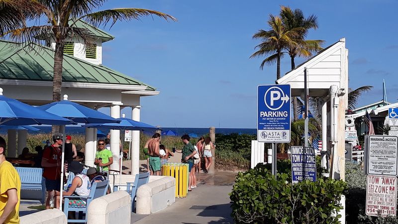 One Of Florida's Most Colorful Secrets Is This Walkable Town With Unbeatable Retro Charm - Decor Hint The Town Itself