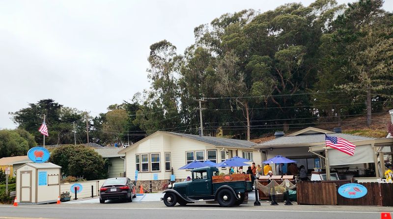 One Spoonful Of The Clam Chowder At This California Hole-In-The-Wall And You'll Be Hooked - Decor Hint A Tiny Seafood Stand With A Big Coastal Reputation
