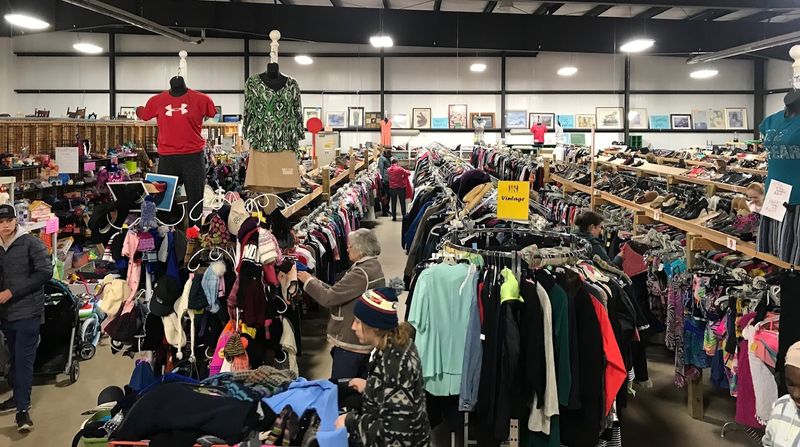 New Beginnings Thrift Shop, Harbor Springs