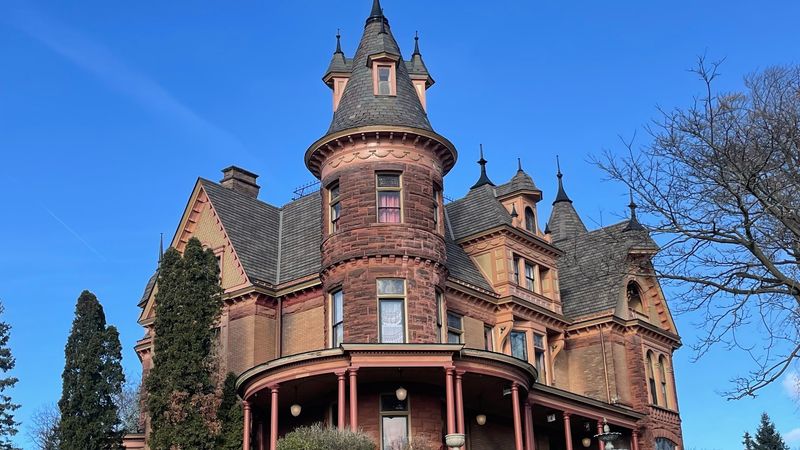Henderson Castle, Kalamazoo