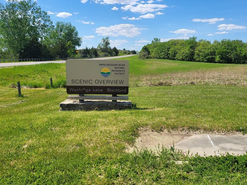 Blackbird Scenic Overlook, Macy