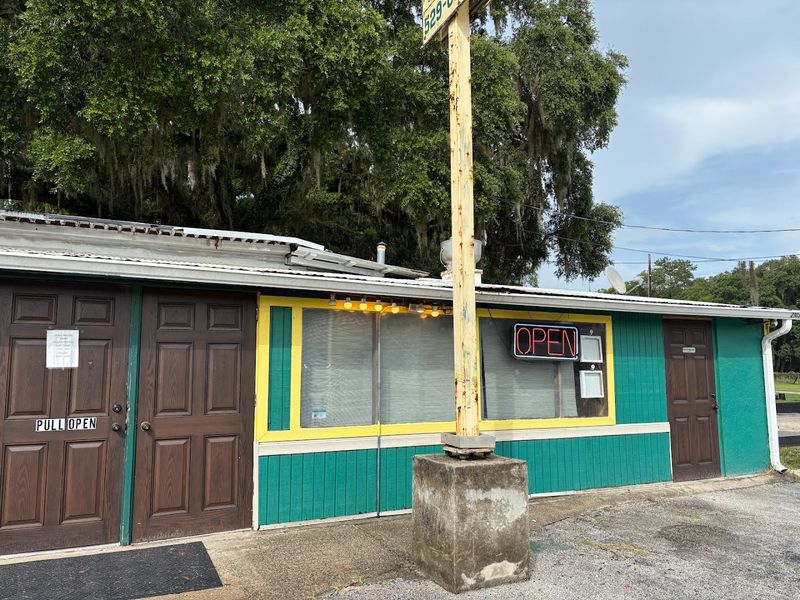 Frog's Barbeque Pad, Williston
