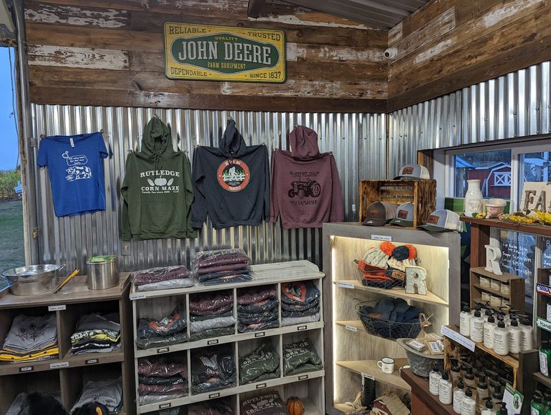 The Country Store That Makes Every Visit Feel Complete
