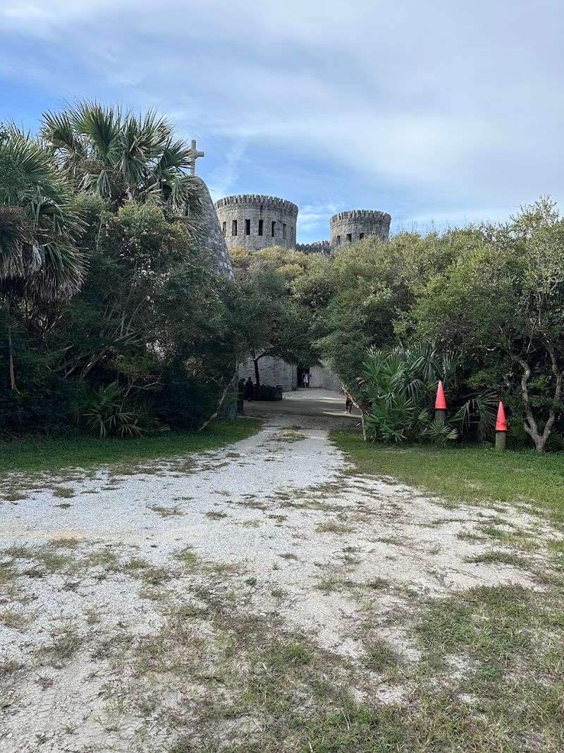 This Remarkable Irish Castle Is One Of Florida's Most Unexpected Attractions - Decor Hint Why This Castle Belongs On Your Florida Bucket List