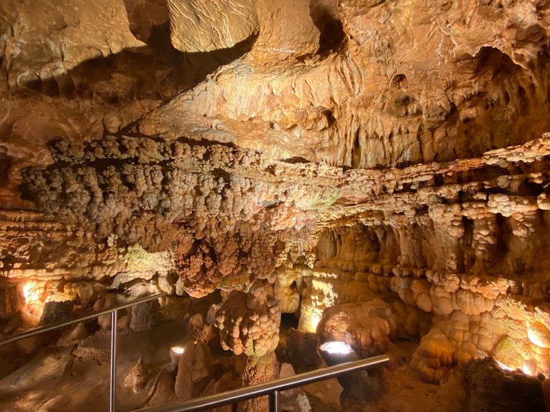 Meramec Caverns