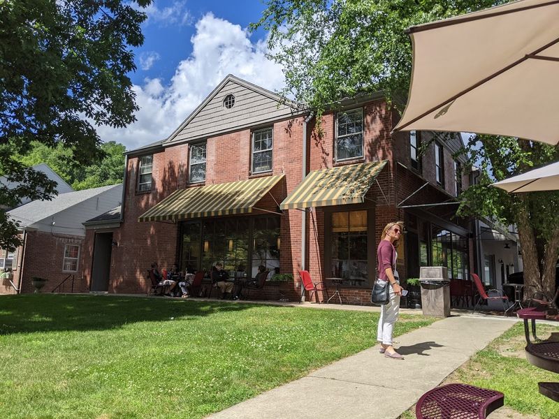 Marty's Café, Washington