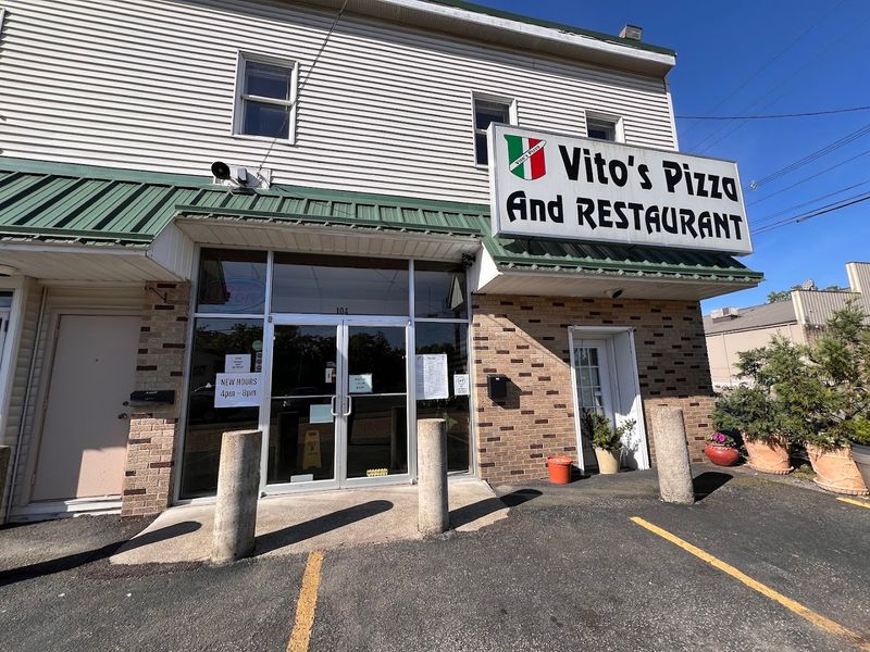 11 Unassuming West Virginia Restaurants Serving Pizza Locals Can't Stop Talking About - Decor Hint Vito's Pizza, Clarksburg