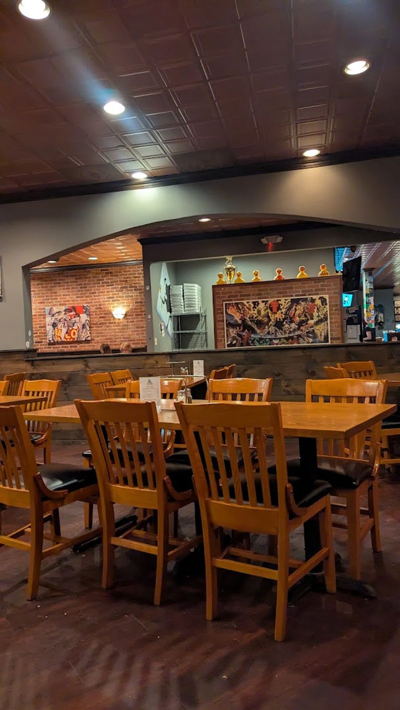 10 Hole-In-The-Wall Pizzerias In Connecticut That Locals Swear Are Worth The Drive - Decor Hint Little City Pizza, Avon