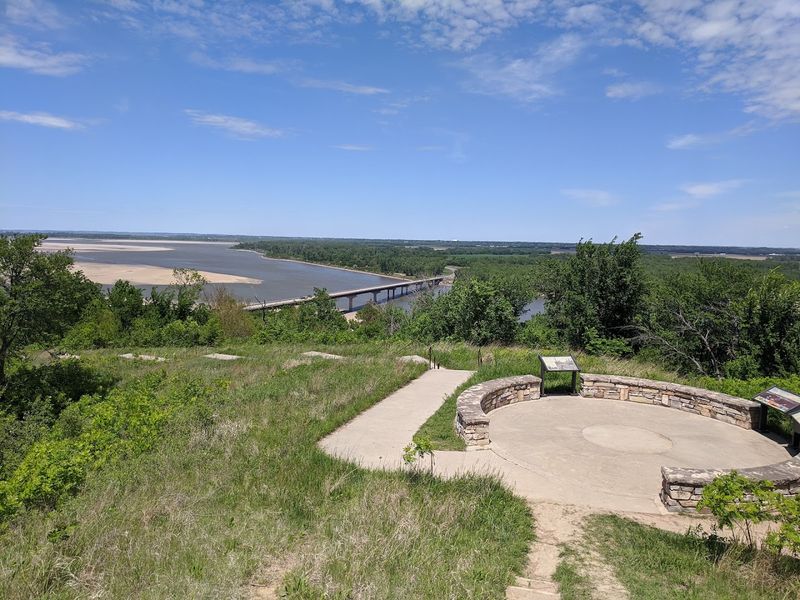 Mulberry Bend Overlook, near Newcastle, Paved Overlook Trail