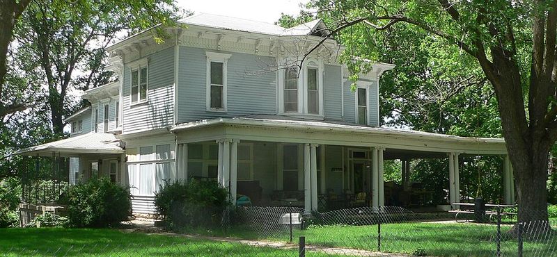 Nebraska's 12 Most Beautiful Walkable Towns For An Easy Summer Wander - Decor Hint Beatrice, Nebraska